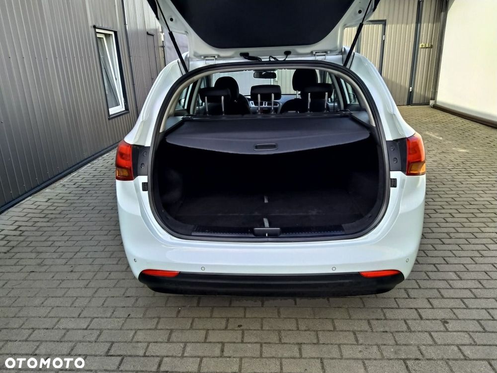 Kia Ceed 1.6 GDI DCT Platinum Edition - 23