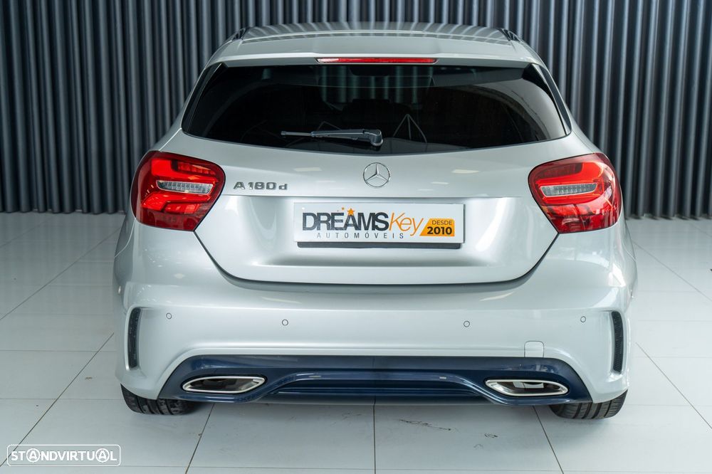 Mercedes-Benz A 180 d AMG Line - 3