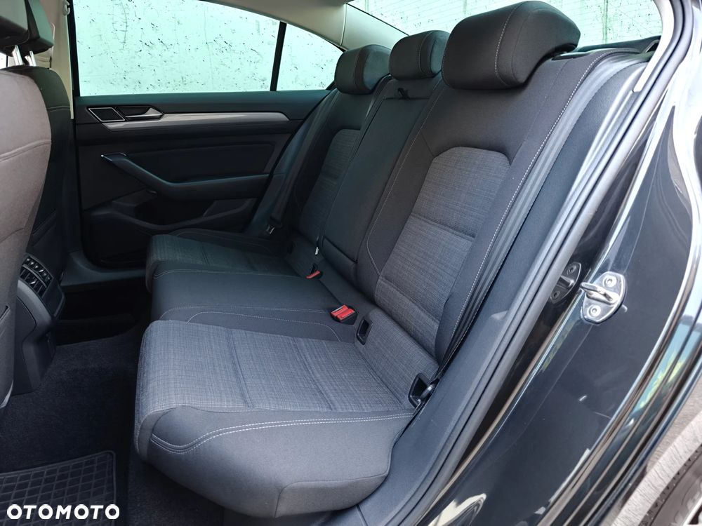 Volkswagen Passat 1.5 TSI EVO Business DSG - 21