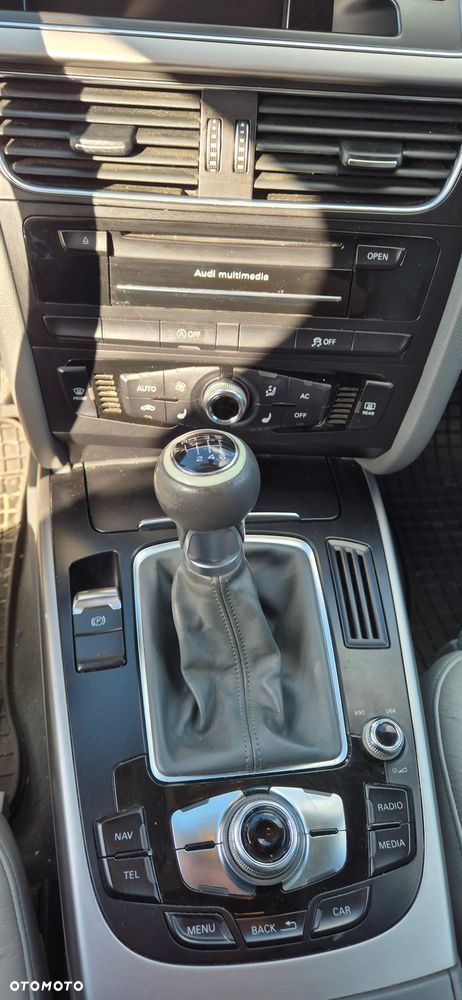 Audi A4 Avant 2.0 TDI DPF Ambiente - 13