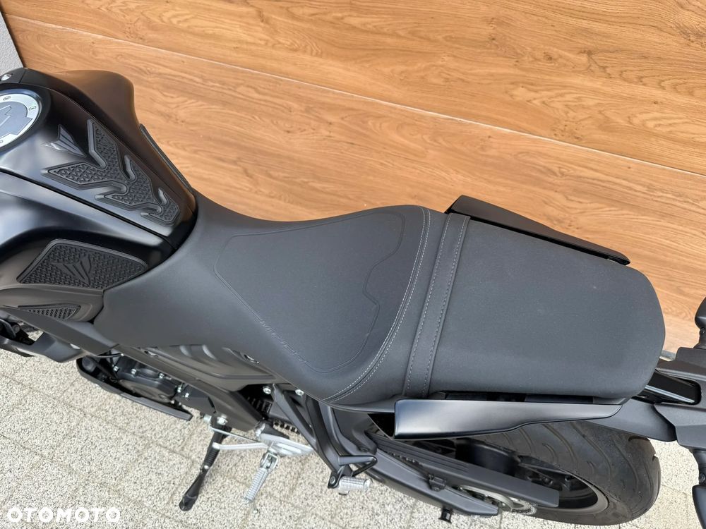 Yamaha MT - 14