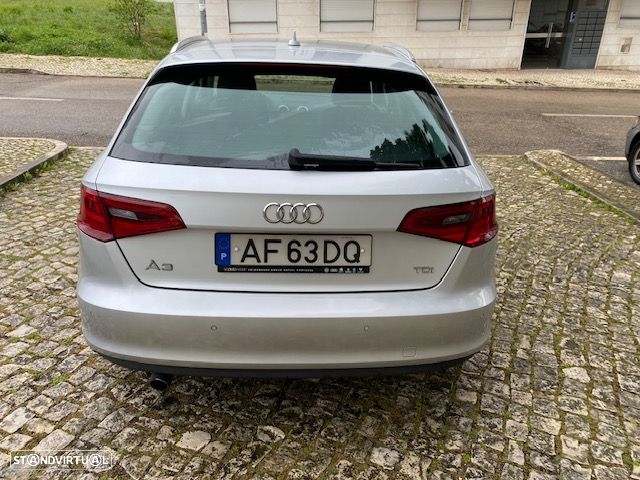 Audi A3 Sportback 1.6 TDI Ambiente - 11