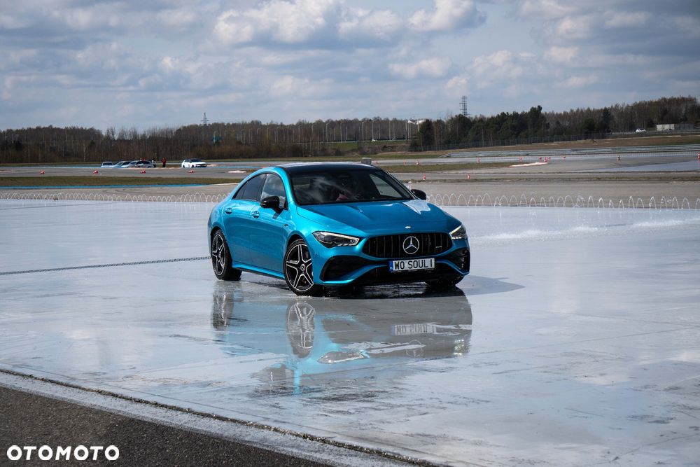Mercedes-Benz CLA AMG 35 mHEV 4-Matic 8G-DCT - 2