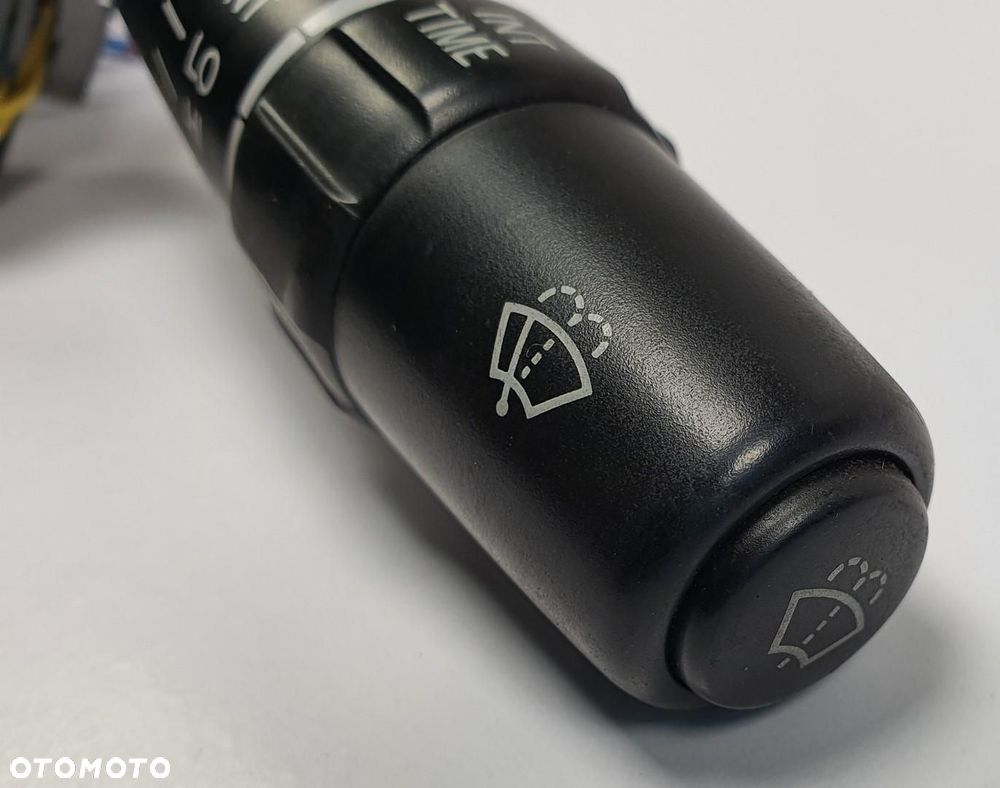 PRZEŁĄCZNIK WYCIERACZEK TOYOTA MR2 II SW20 - 3