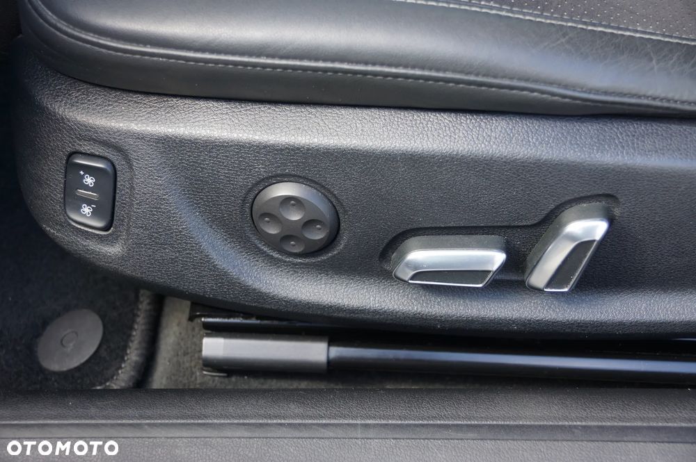Audi A5 Cabrio 2.0 TDI DPF multitronic - 28
