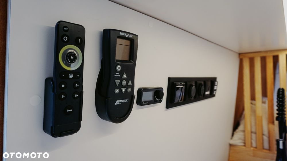 Mercedes-Benz Sprinter 907.235 - 18