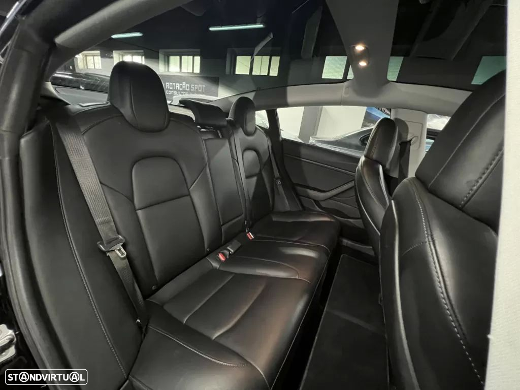 Tesla Model 3 Long-Range Dual Motor AWD - 8