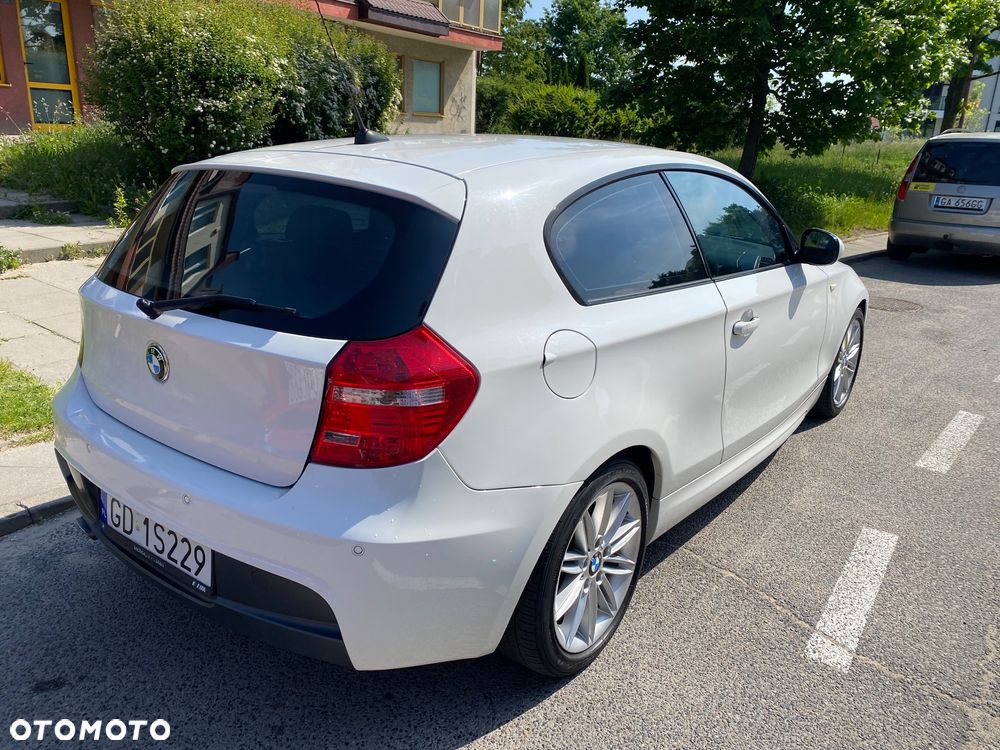 BMW Seria 1 116d DPF - 9