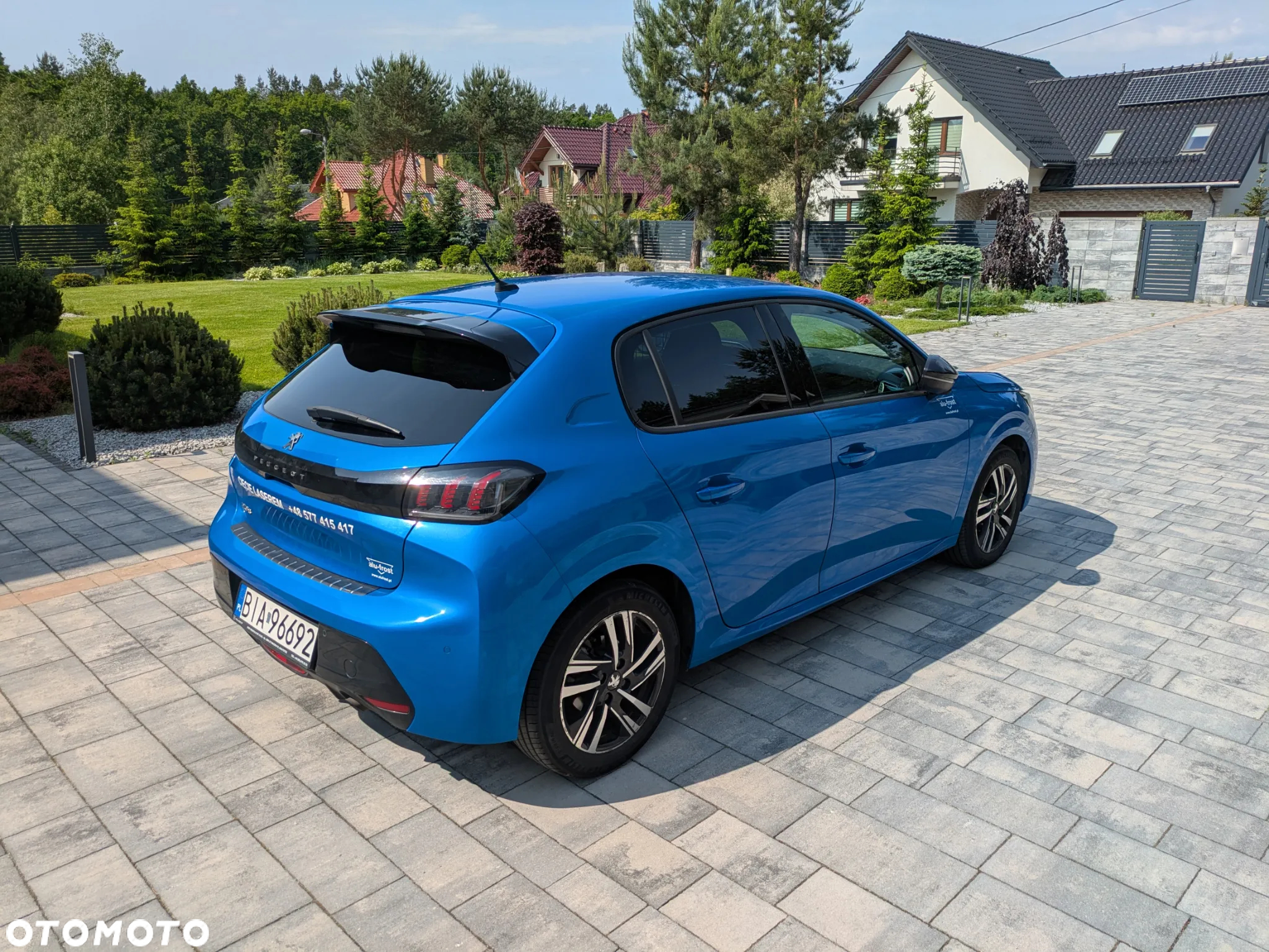 Peugeot 208 1.2 PureTech Allure Pack S&S EAT8 - 8