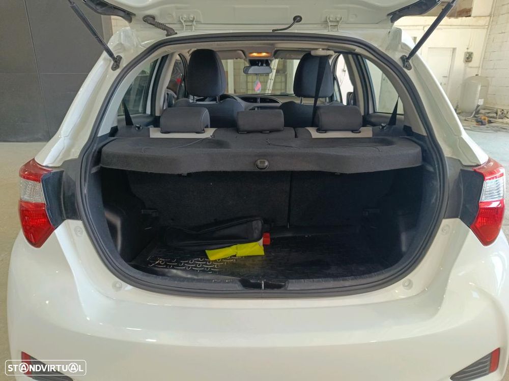Toyota Yaris 1.5 HSD Comfort - 9