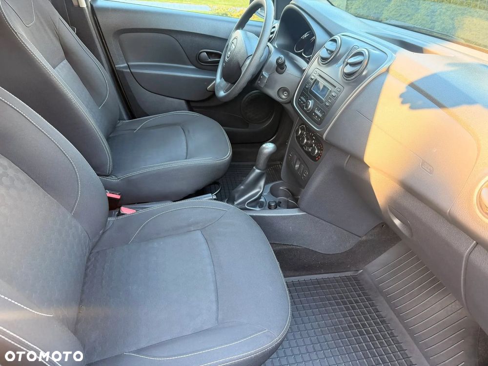Dacia Sandero 1.2 16V Laureate - 18