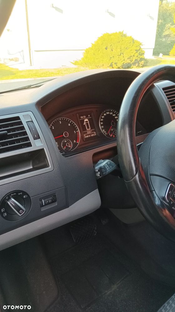 Volkswagen Transporter - 4
