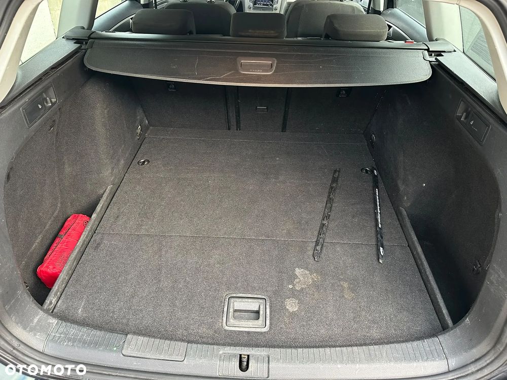 Volkswagen Golf 2.0 TDI SCR Comfortline - 17