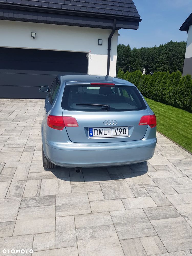 Audi A3 Sportback 1.6 Attraction - 4