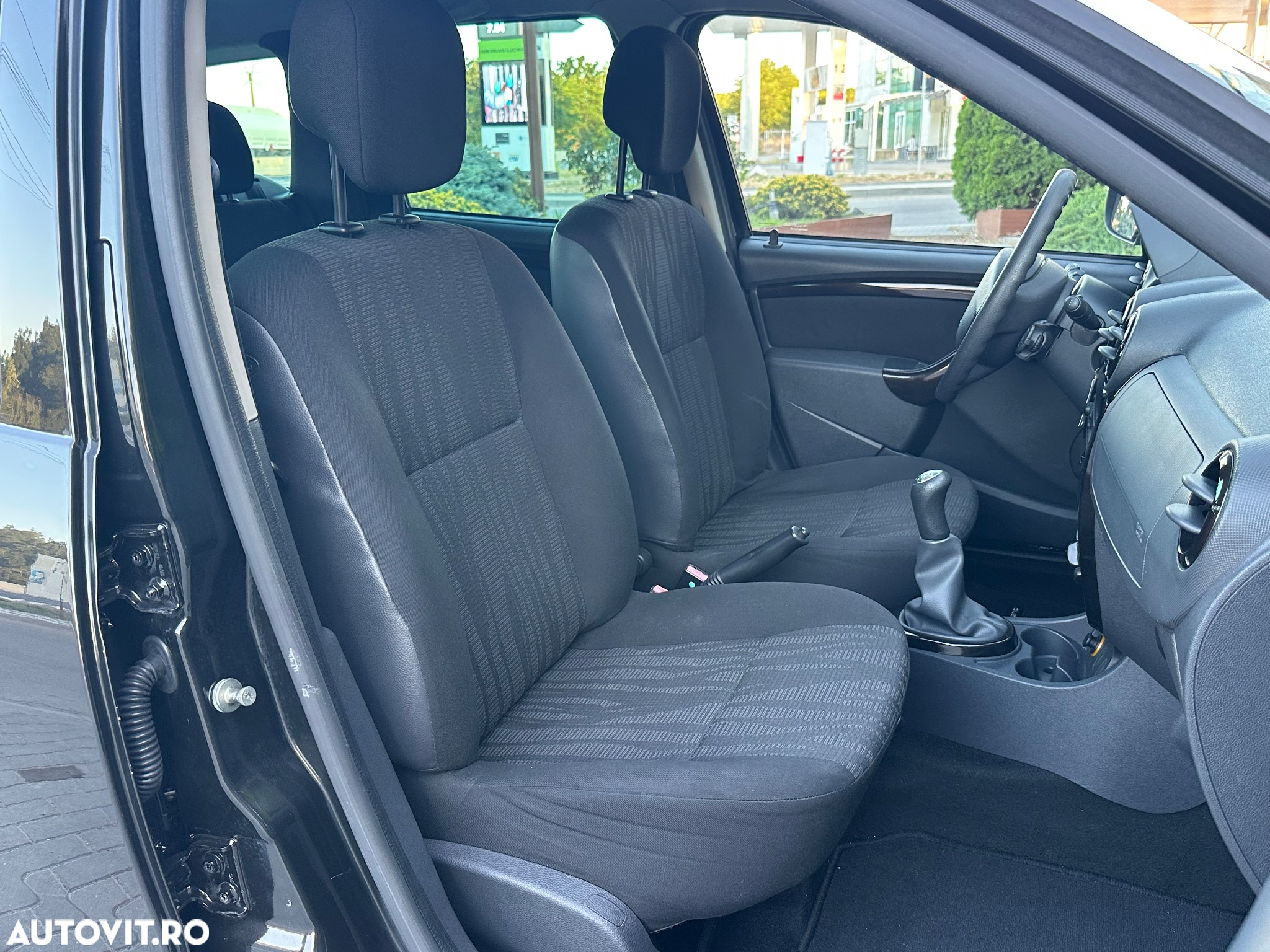 Dacia Duster 1.5 dCi 4x2 Laureate - 34
