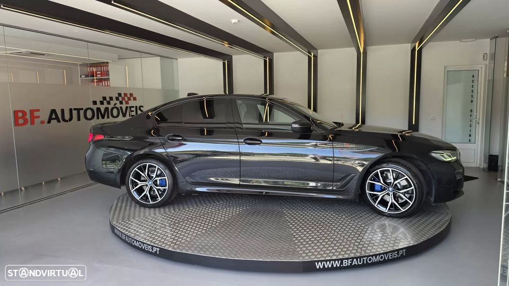 BMW 530 e Pack M - 8