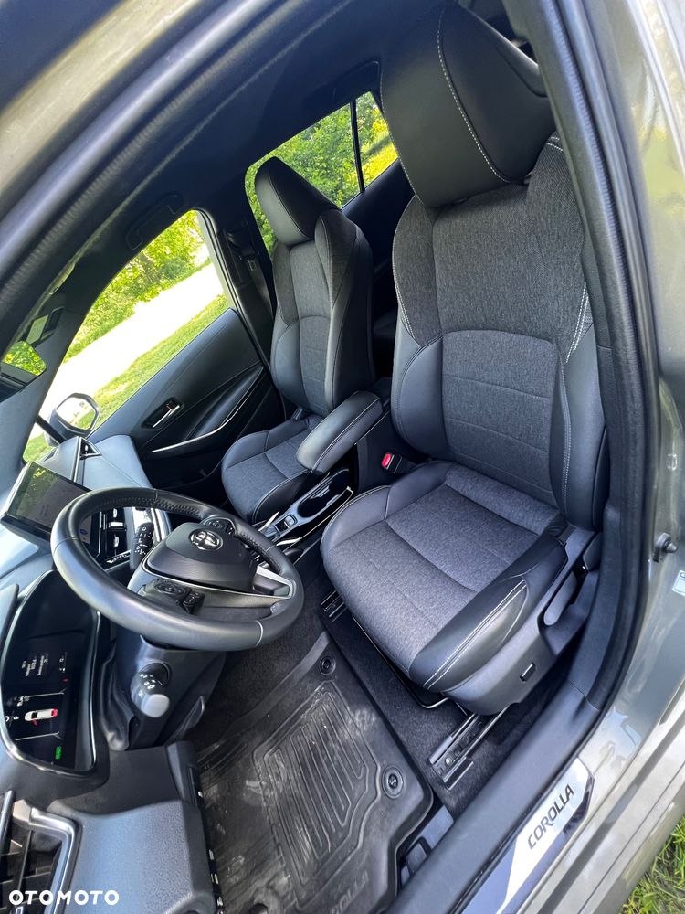 Toyota Corolla 1.8 Hybrid Style - 12