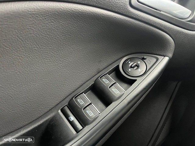 Ford Focus 2.3 EcoBoost S&S 4WD RS Blue & Black - 20
