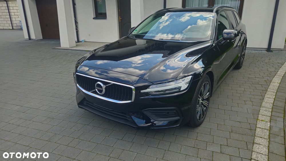 Volvo V60 D3 Momentum Pro - 2