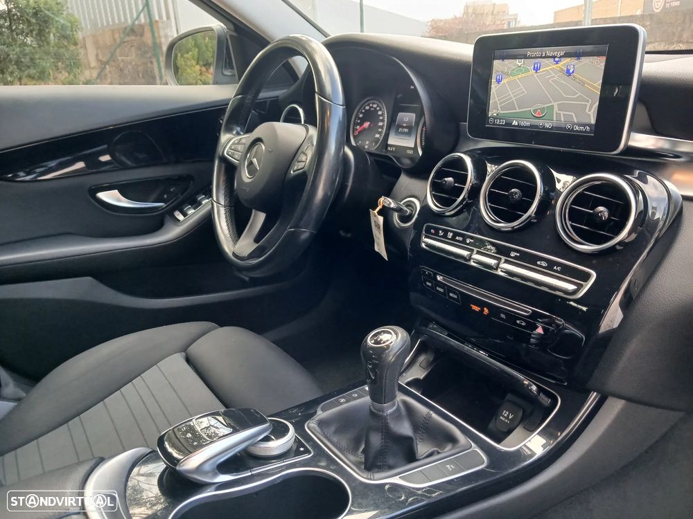 Mercedes-Benz C 180 - 38
