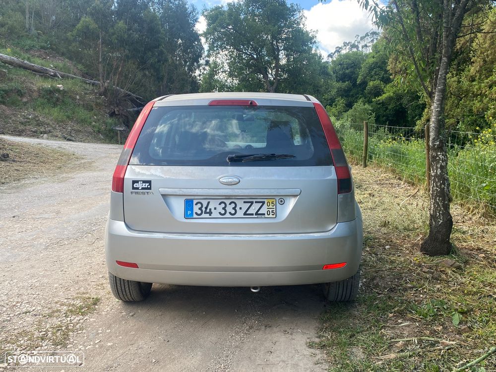 Ford Fiesta 1.25 Ghia - 4
