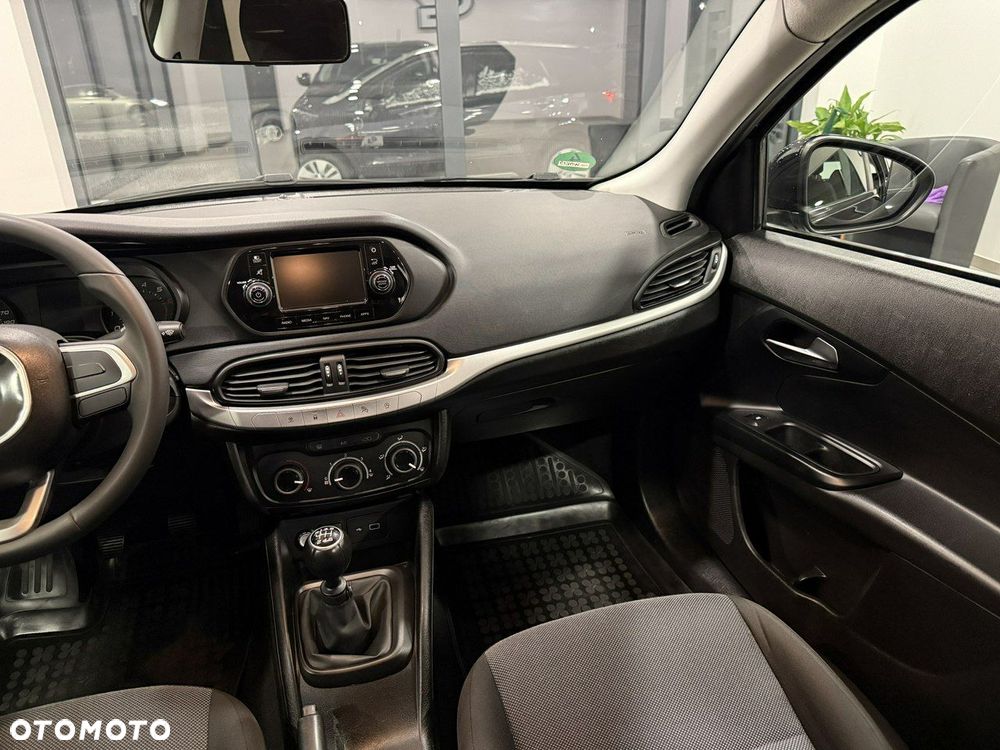 Fiat Tipo 1.4 T-Jet 16v S-Design - 24