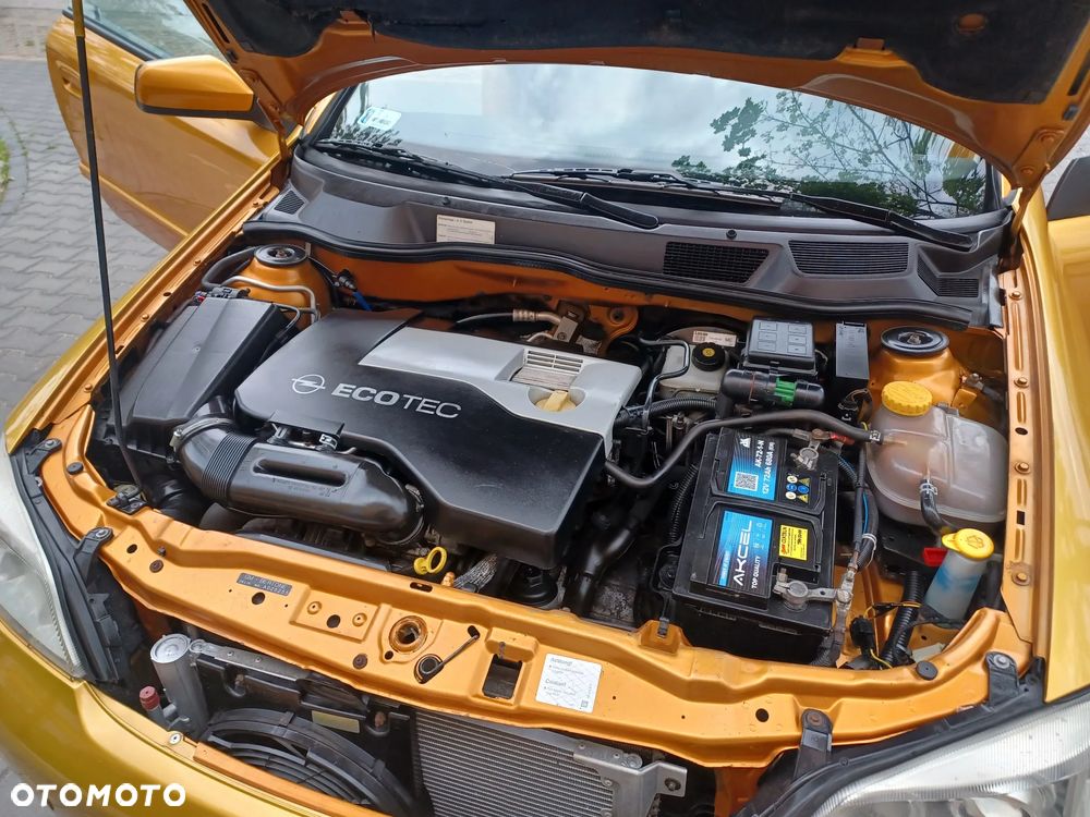 Opel Astra 2.2 Bertone - 27