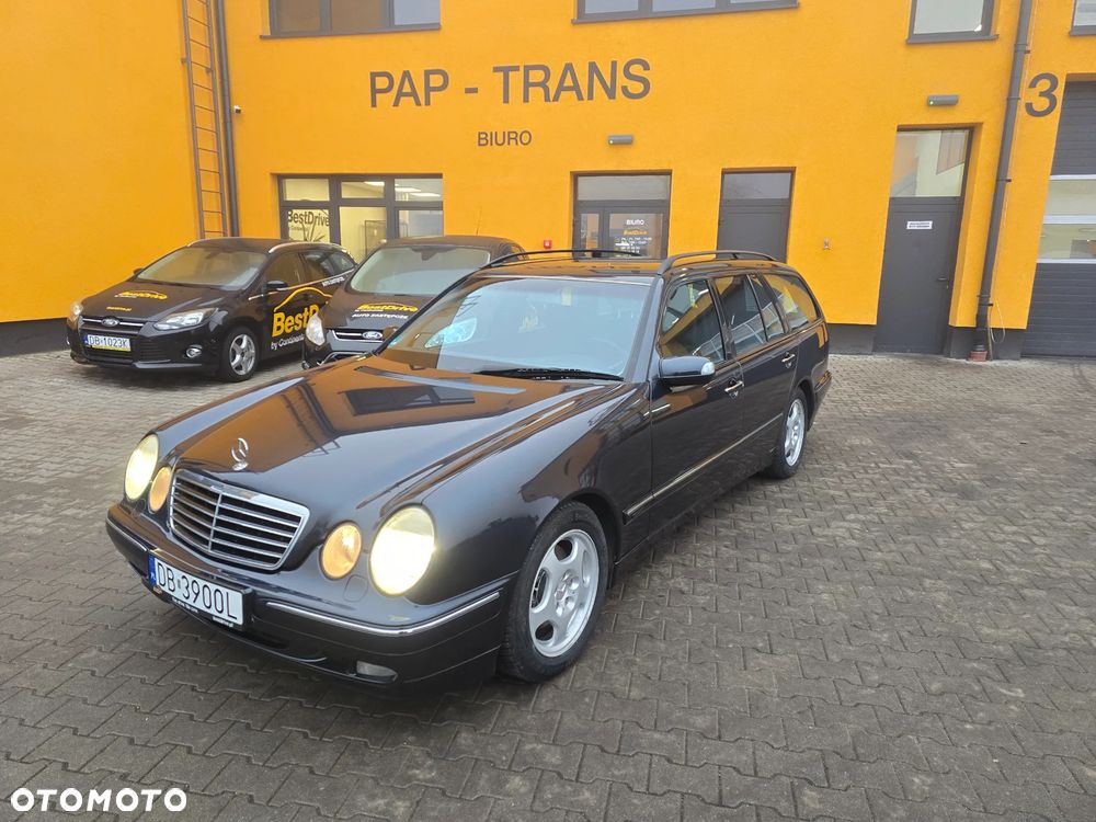 Mercedes-Benz Klasa E - 1