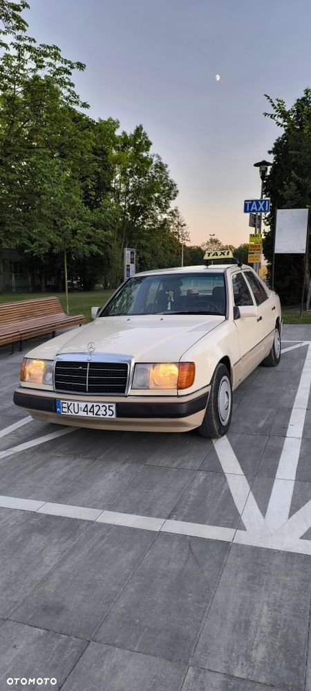 Mercedes-Benz W124 (1984-1993) - 1