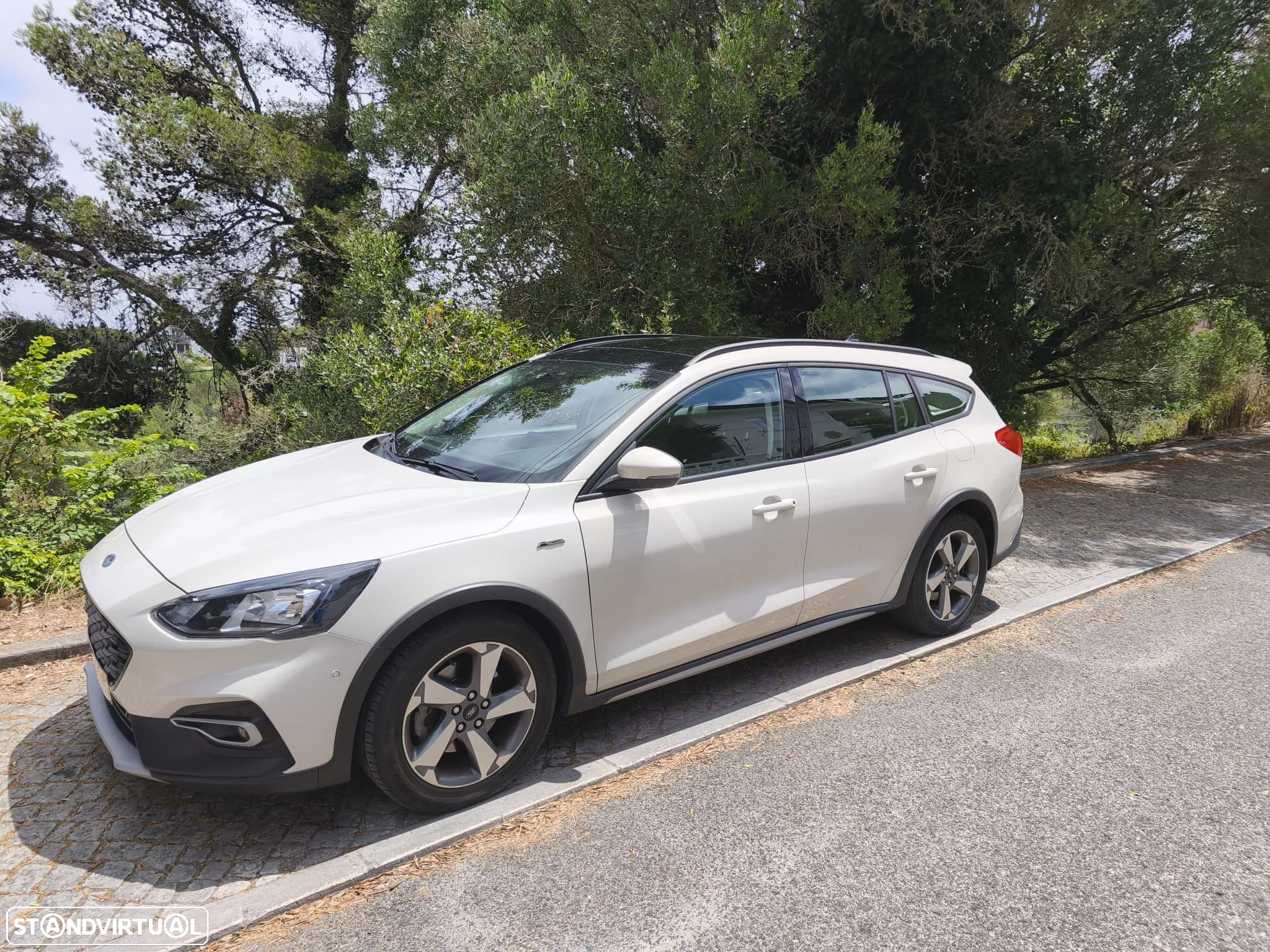 Ford Focus 1.5 TDCi EcoBlue Active - 13