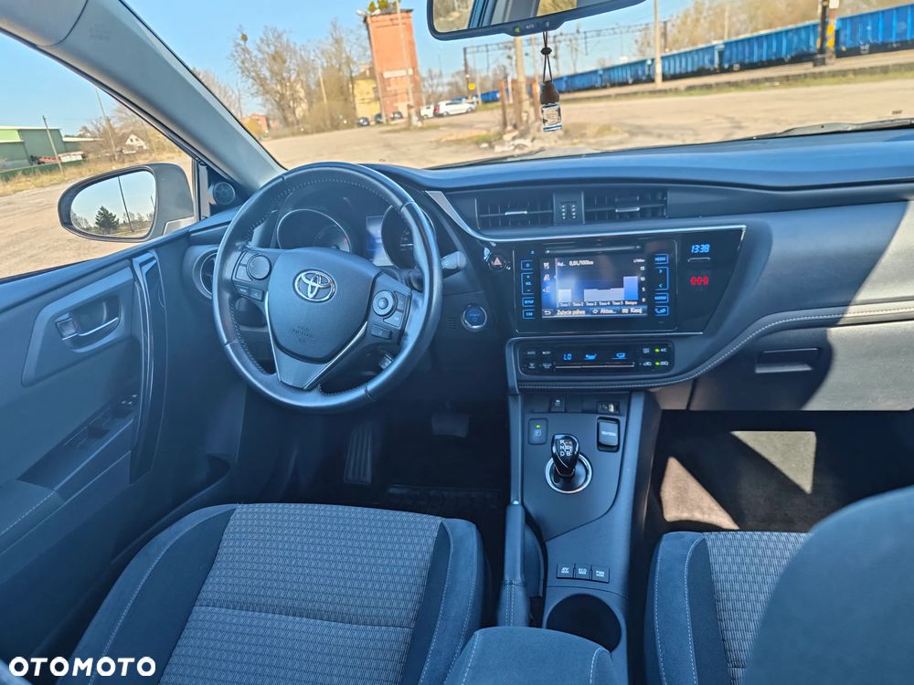 Toyota Auris - 17