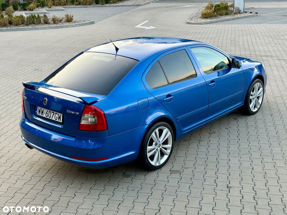 Skoda Octavia 2.0 TSI DSG RS - 5