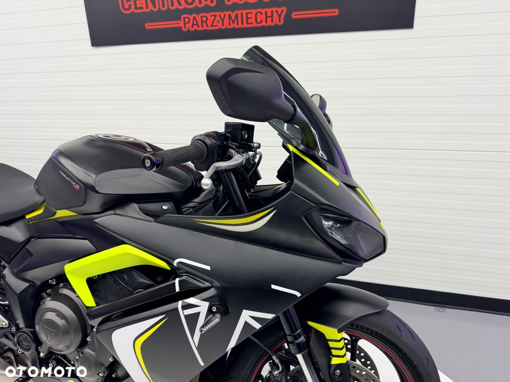 Triumph Daytona - 21