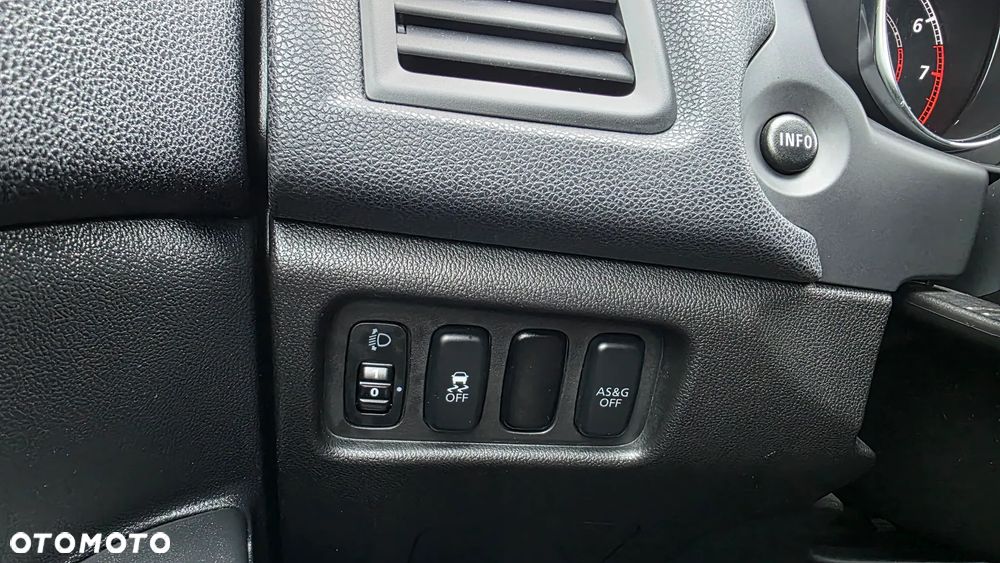 Mitsubishi ASX 1.6 Instyle AS&G - 16