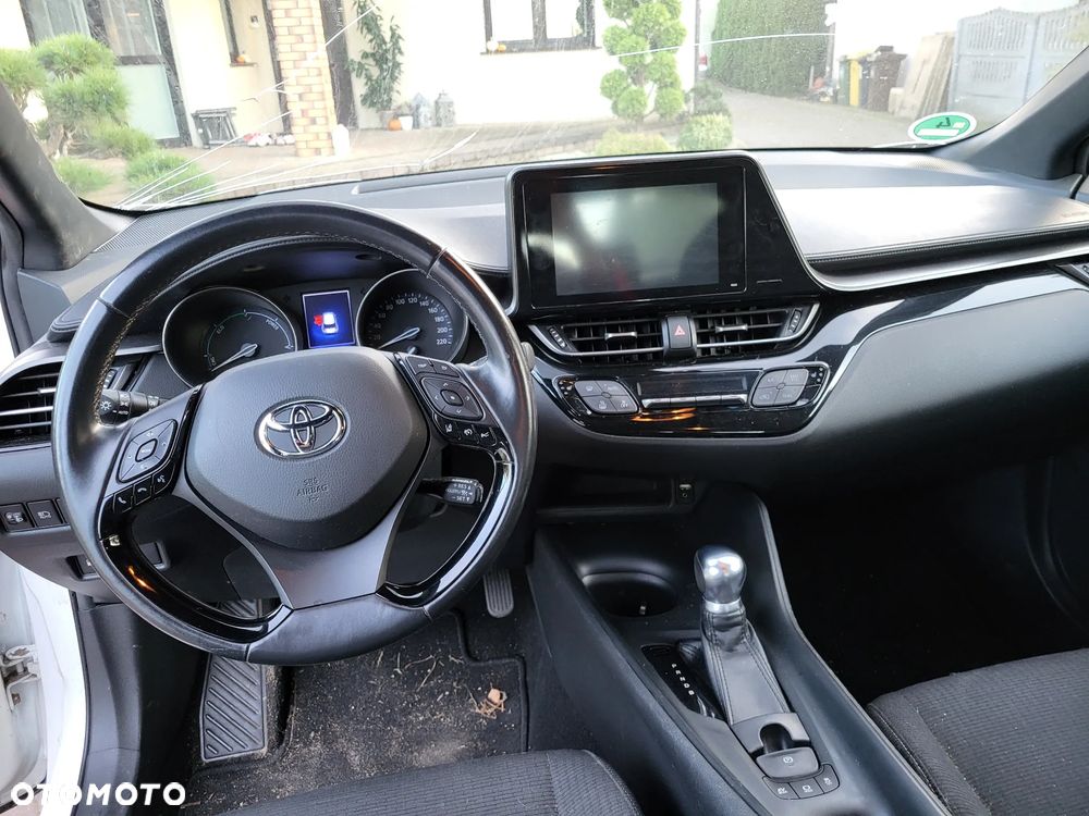 Toyota C-HR - 10