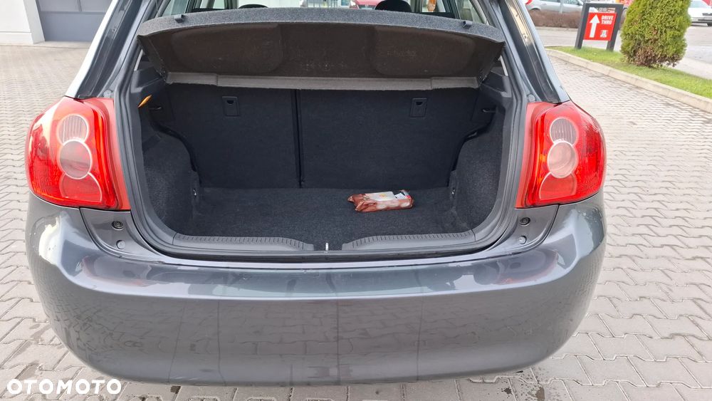 Toyota Auris 1.4 VVT-i - 10