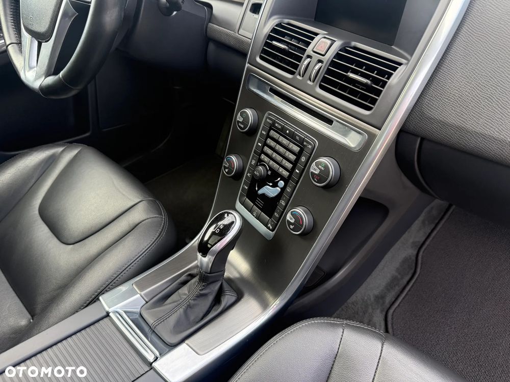 Volvo XC 60 D4 Geartronic Summum - 38