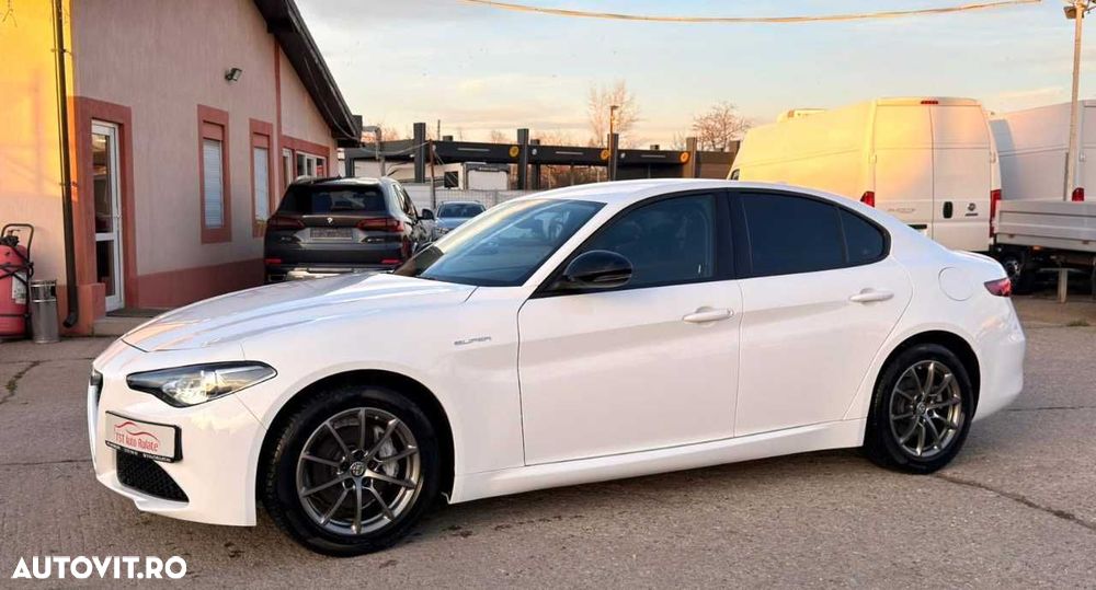 Alfa Romeo Giulia - 3