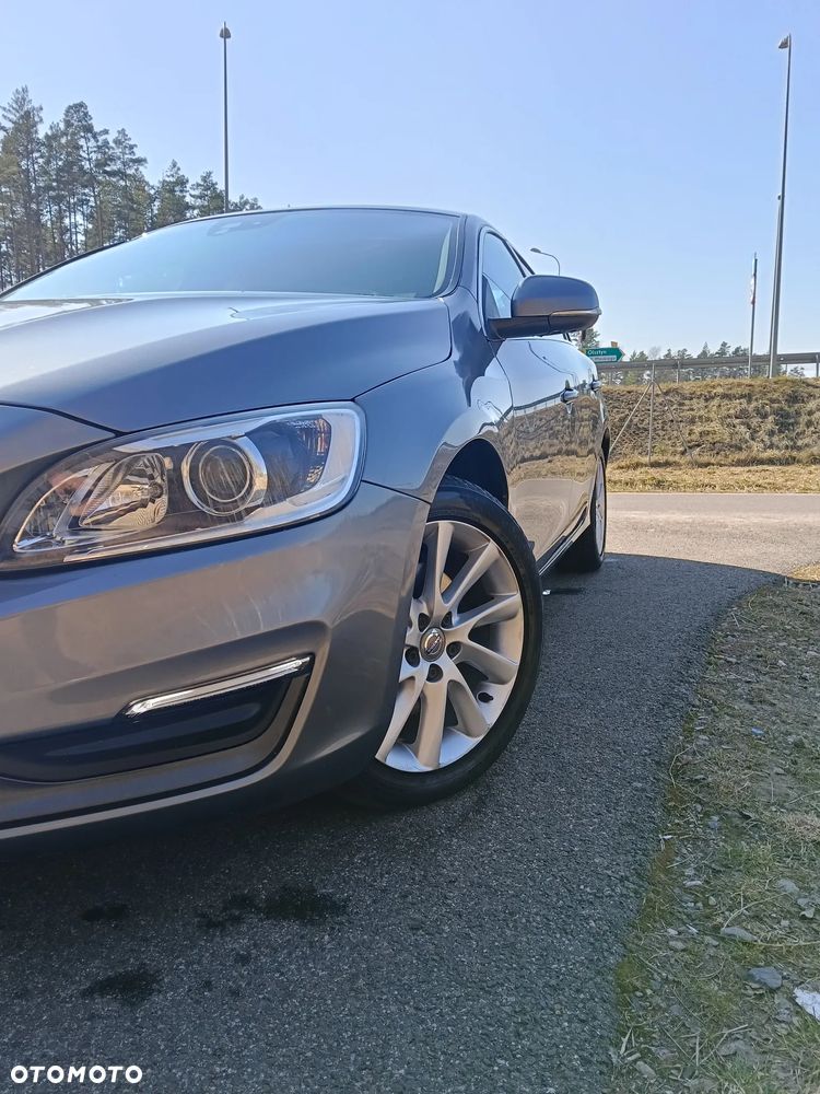 Volvo S60 D3 Geartronic Momentum - 10