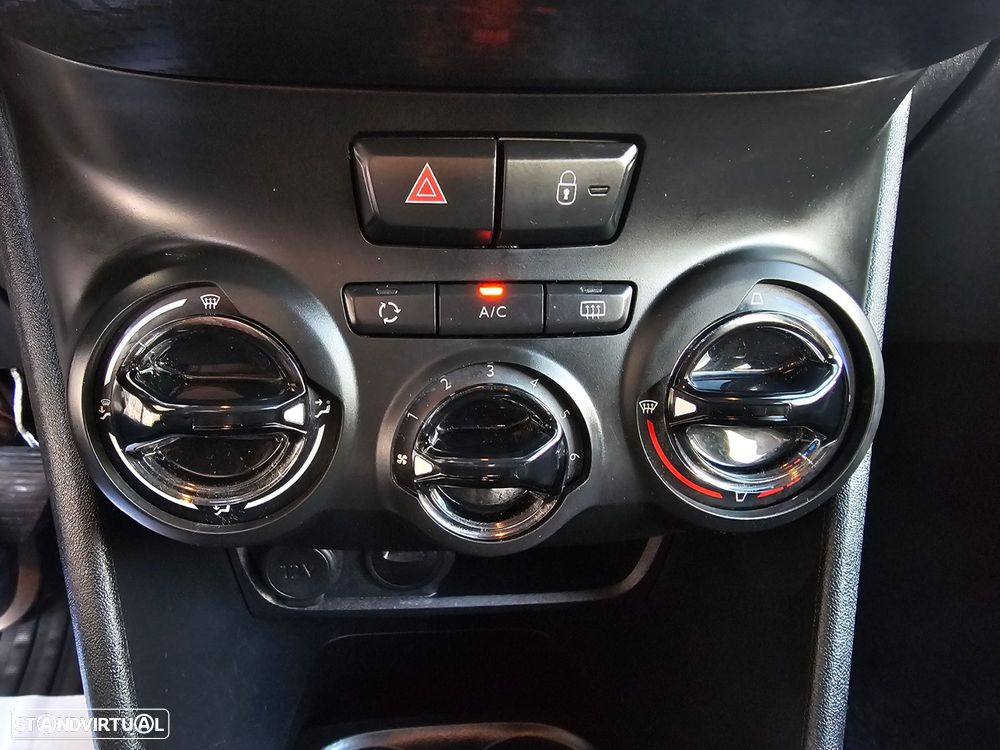 Peugeot 2008 1.2 PureTech Active - 16