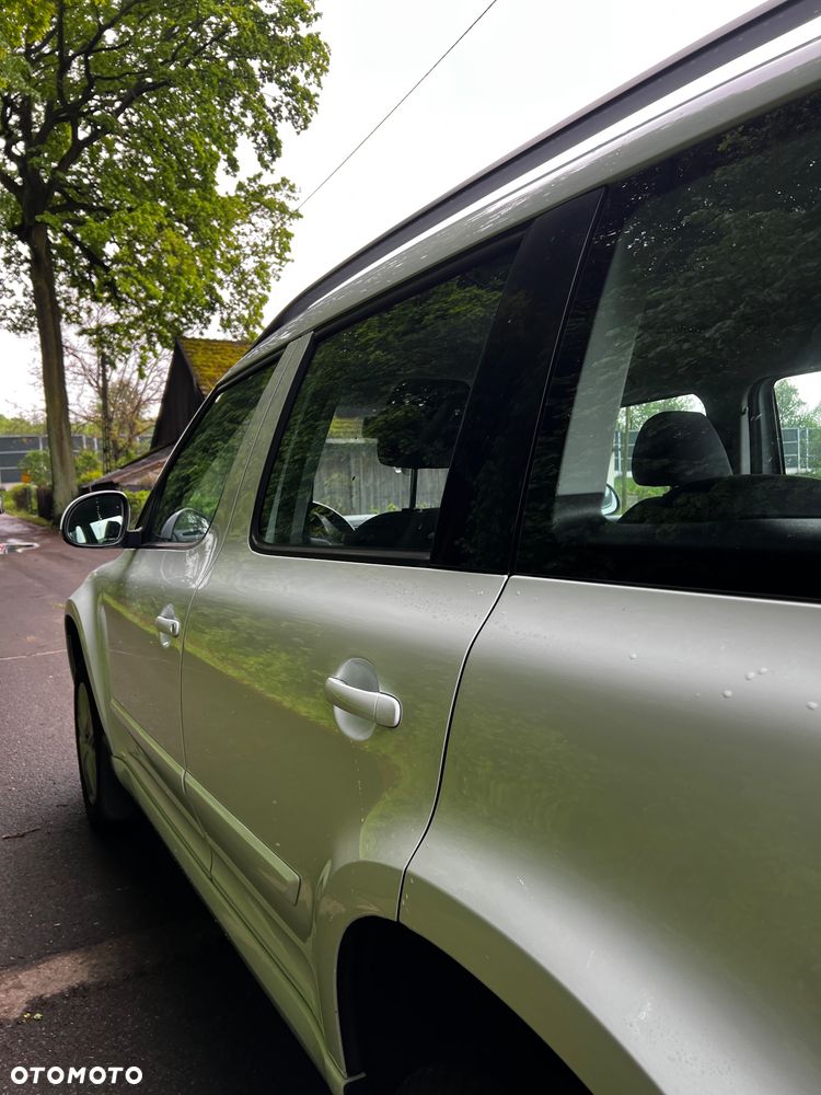 Skoda Yeti 2.0 TDI SCR 4x2 Ambition - 20