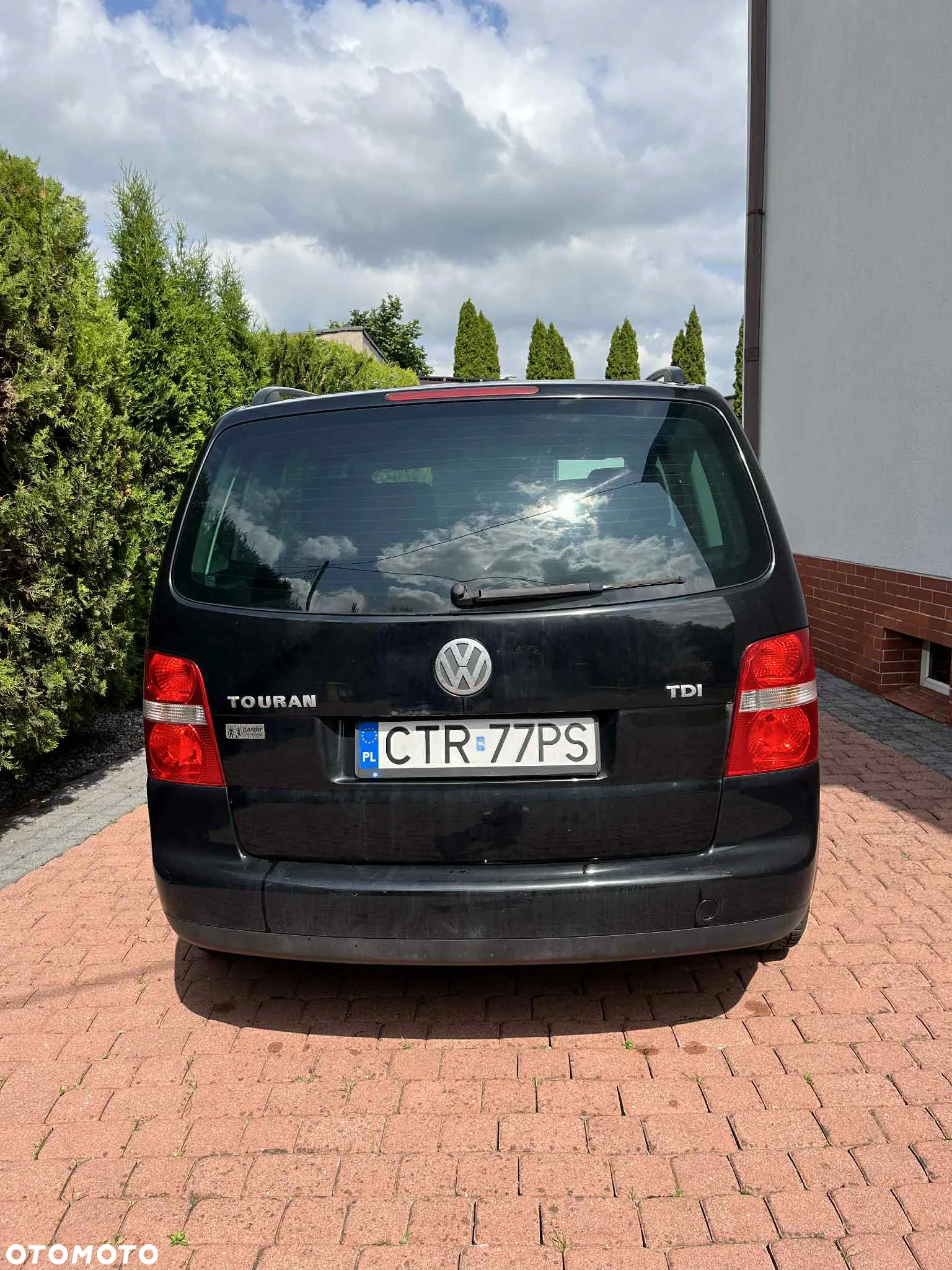 Volkswagen Touran - 2