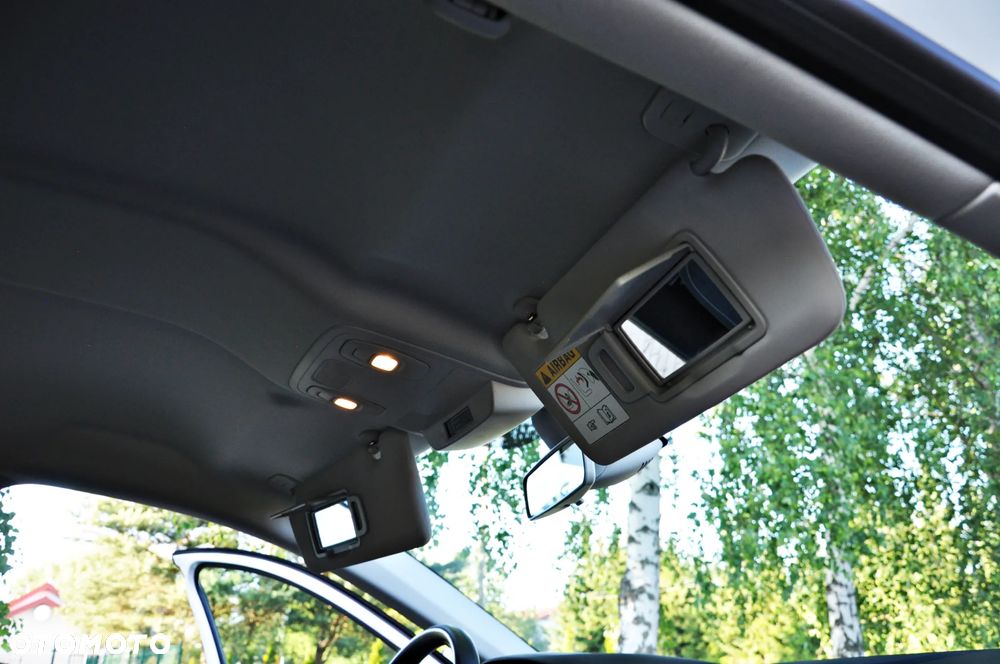 Renault Megane ENERGY TCe 100 EXPERIENCE - 32
