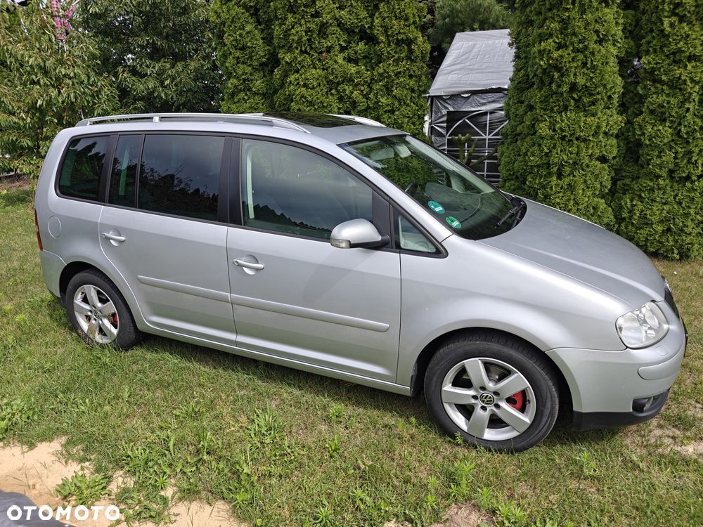 Volkswagen Touran - 2