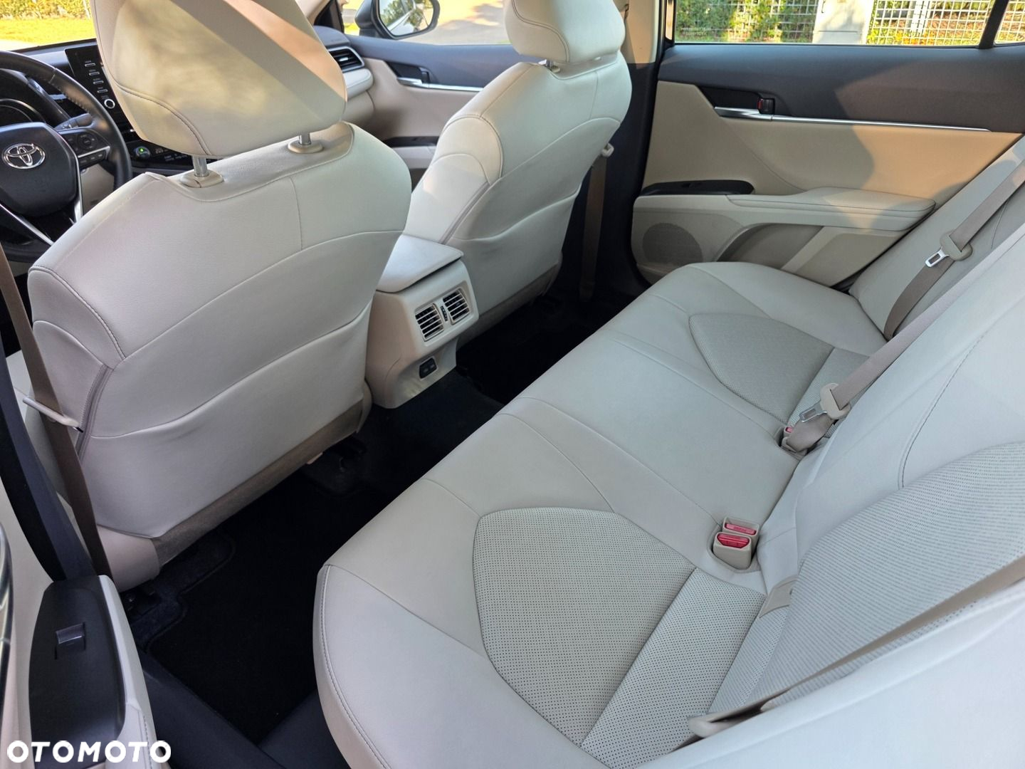 Toyota Camry 2.5 Hybrid Comfort CVT - 15