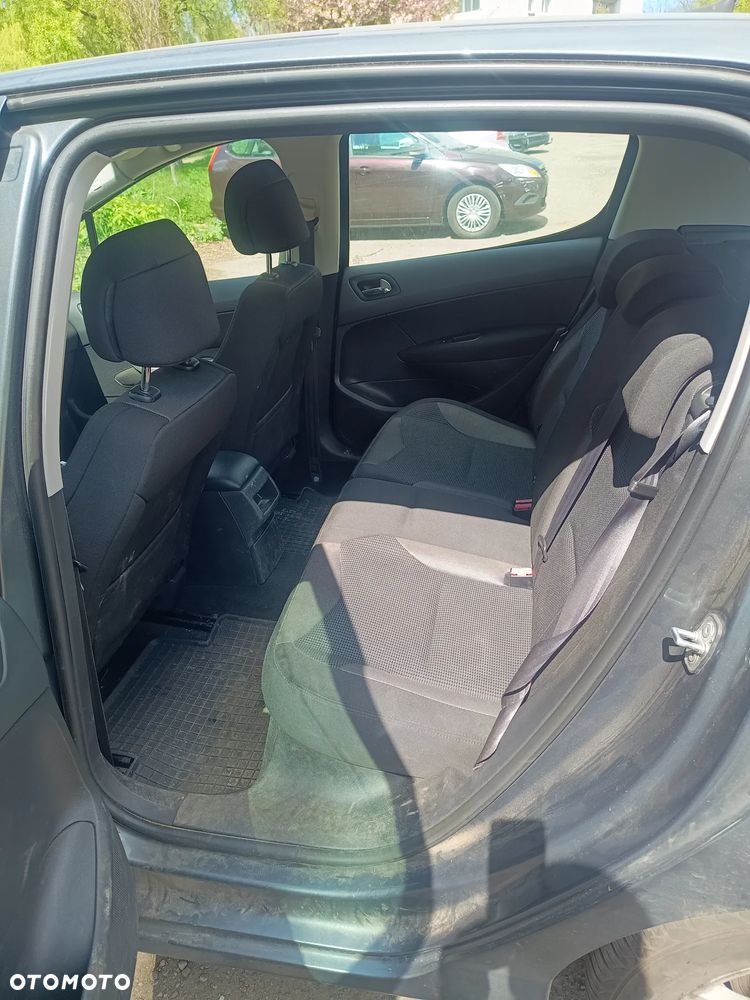 Peugeot 308 120 VTi Family - 7