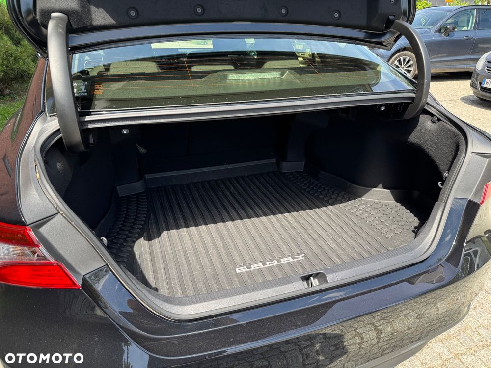 Toyota Camry 2.5 Hybrid Comfort CVT - 10