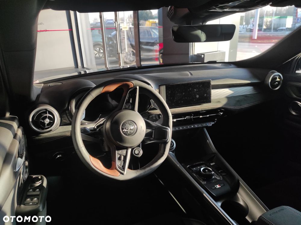 Alfa Romeo Tonale 1.5 T4 GSE mHEV Intensa DCT - 15