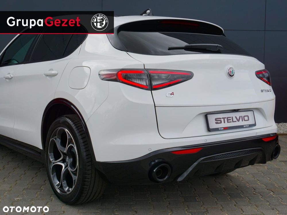 Alfa Romeo Stelvio - 4