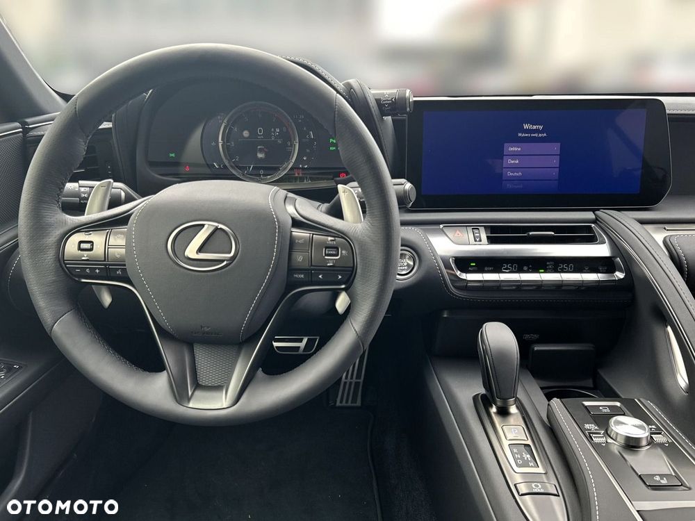 Lexus LC 500 Superturismo - 13